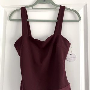 Never worn!! NWT Lulus maroon body suit